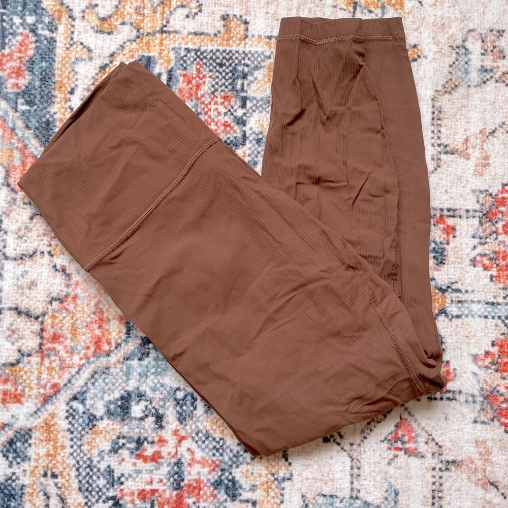 Lululemon ribbed tights NWOT